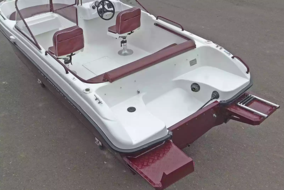 Комбинированный катер Neman-530 Open в Чебоксарах