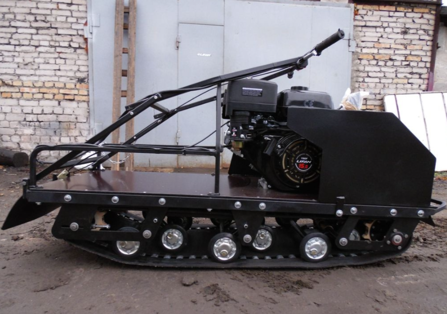 Мотобуксировщик AhtaR Зима 15 л/с с вариатором в Чебоксарах