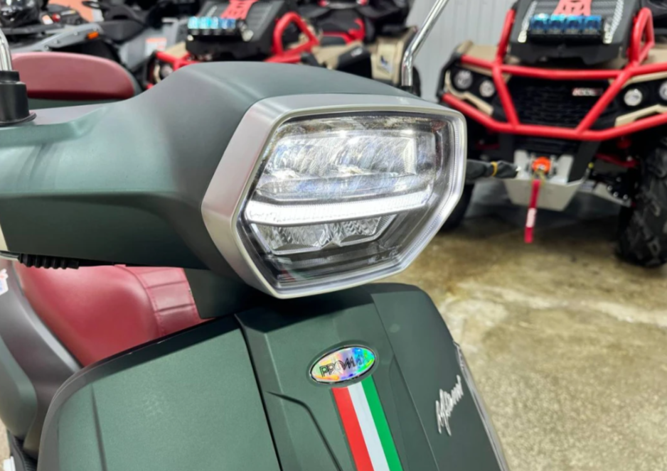 Скутер PROMAX Miami 240 (49) в Чебоксарах