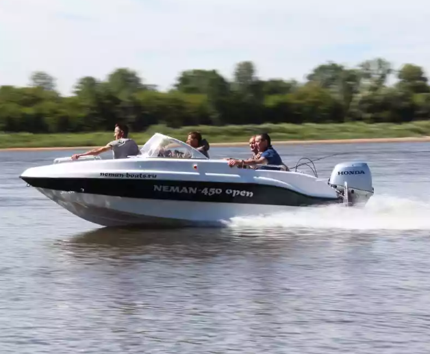 Стеклопластиковый катер Neman-450 Open в Чебоксарах