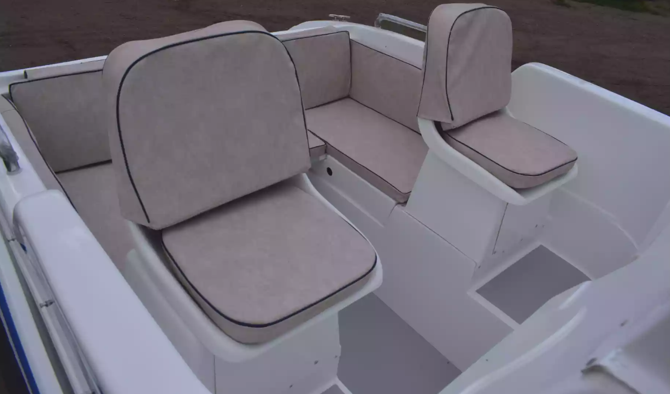 Стеклопластиковый катер Neman-500 в Чебоксарах