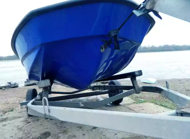 Стеклопластиковый катер Тримаран Wyatboat 430 C в Чебоксарах