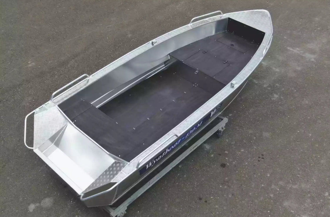 Алюминиевая лодка  Wyatboat-430М FISH в Чебоксарах