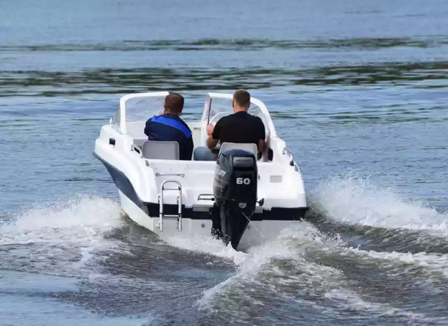 Стеклопластиковый катер Neman-450 Open в Чебоксарах