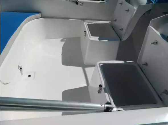 Стеклопластиковый катер Wyatboat-430 M (тримаран) в Чебоксарах