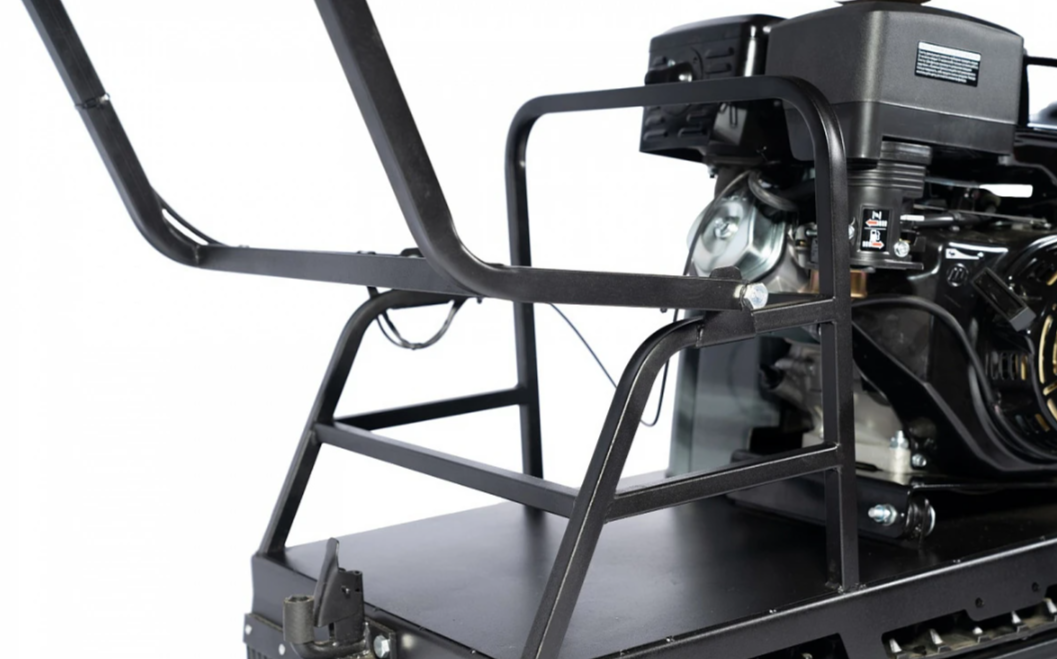 Мотобуксировщик БУРЛАК-M2 LFK 20 л.с. Промысловик в Чебоксарах