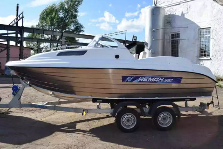Комбинированный катер Neman-550 с каютой в Чебоксарах