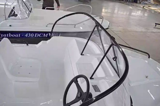 Комбинированный катер Wyatboat-430 M в Чебоксарах