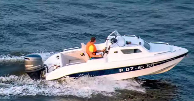 Стеклопластиковый катер Neman-500 в Чебоксарах