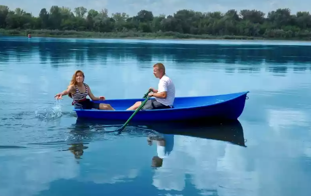 Стеклопластиковая лодка Дельфин в Чебоксарах