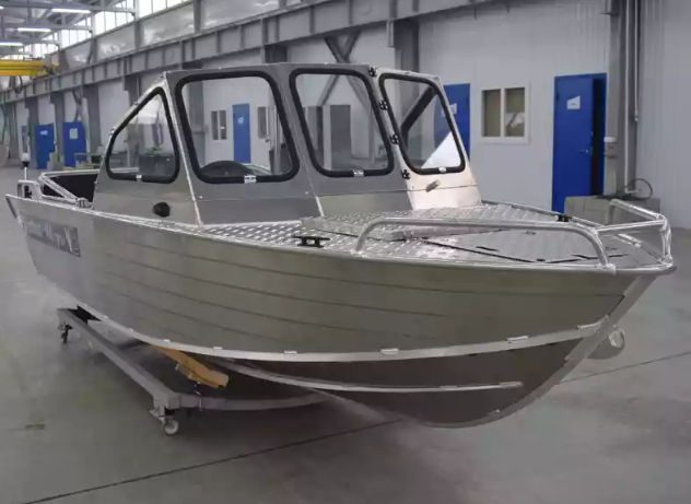 Алюминиевый катер Wyatboat-460 DCM Pro в Чебоксарах