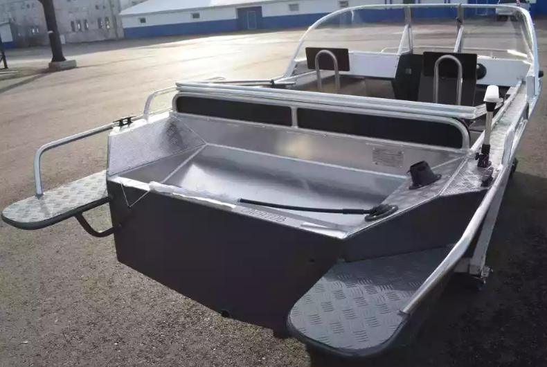 Алюминиевый катер Wyatboat-460 DCM в Чебоксарах