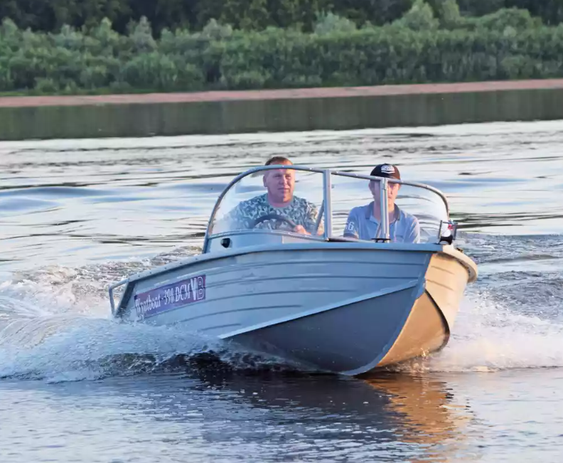 Алюминиевый катер Wyatboat-390 DCM в Чебоксарах