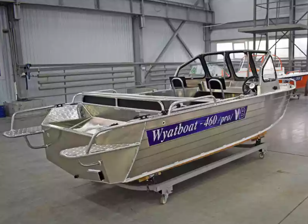 Алюминиевый катер Wyatboat-460 DCM Pro в Чебоксарах