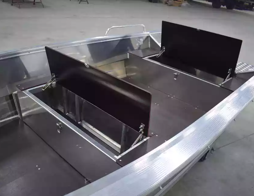 Алюминиевая лодка  Wyatboat-430 Р в Чебоксарах