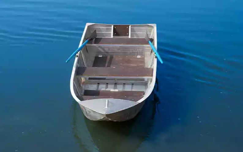 Алюминиевая лодка Вятка-Профи 37 в Чебоксарах