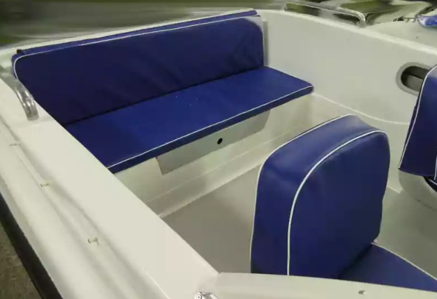 Стеклопластиковый катер Neman-500 Open в Чебоксарах