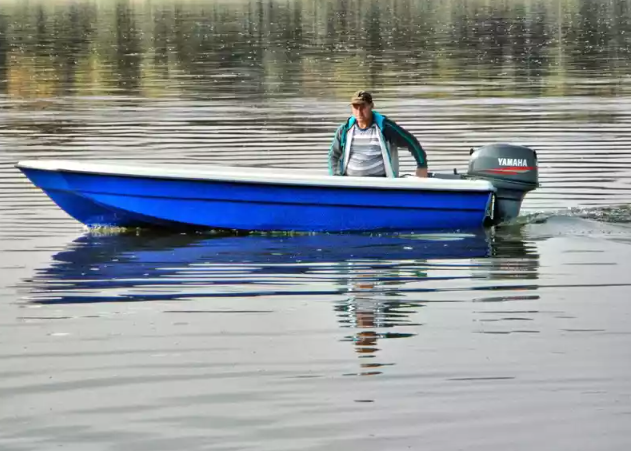Стеклопластиковая лодка Wyatboat 430 тримаран в Чебоксарах