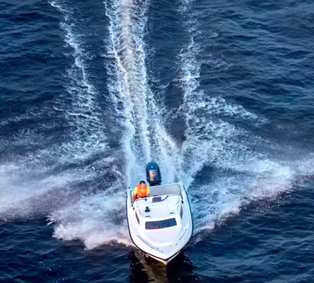 Стеклопластиковый катер Neman-500 в Чебоксарах