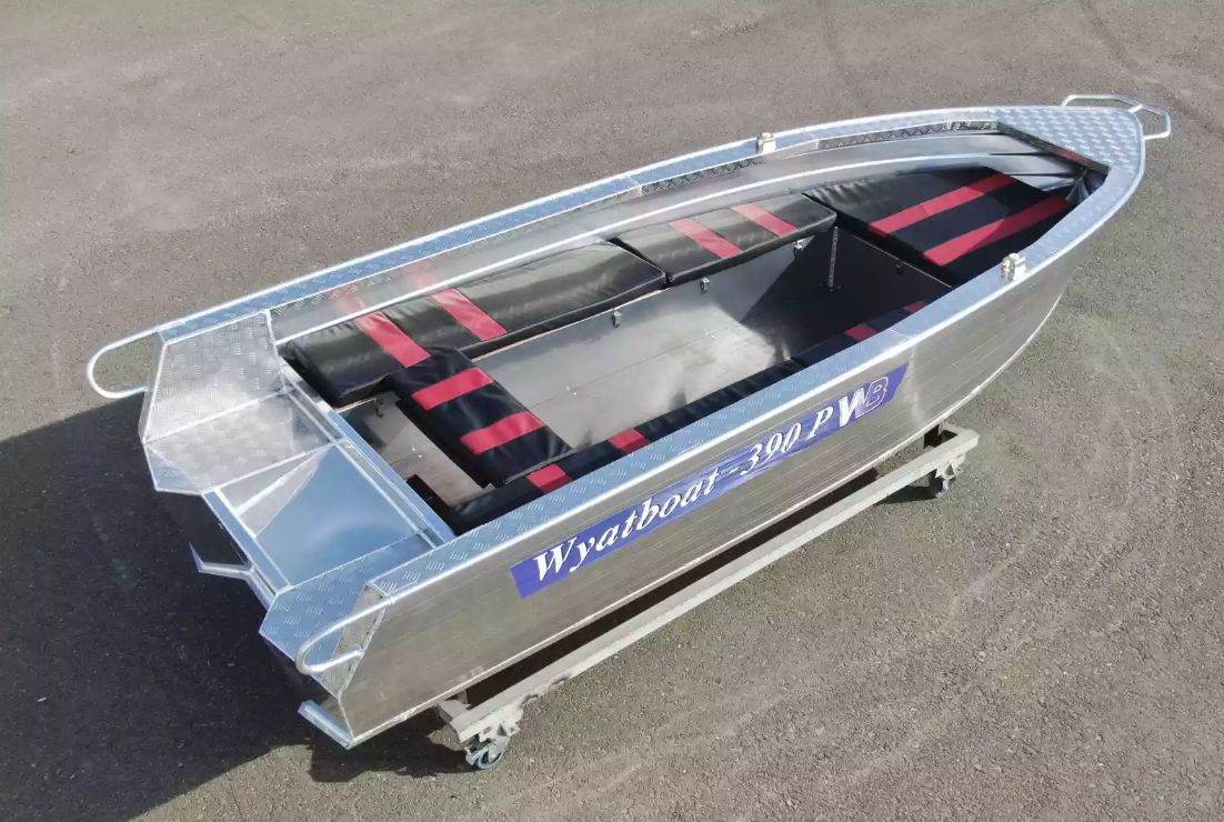Алюминиевая лодка Wyatboat-390РМ увеличенный борт в Чебоксарах