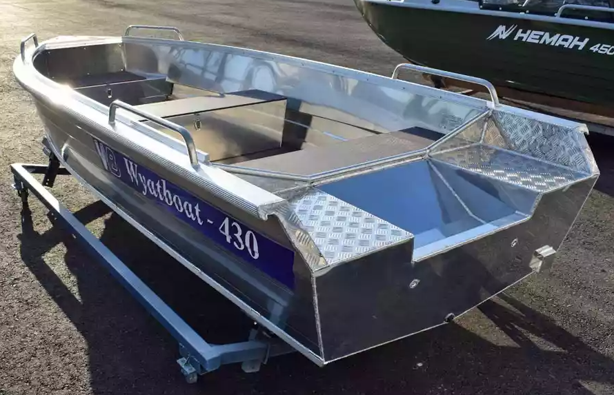 Алюминиевая лодка  Wyatboat-430 Р в Чебоксарах
