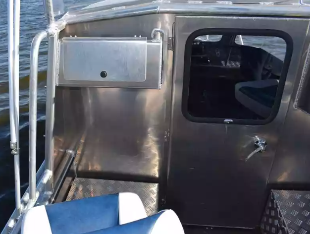 Алюминиевый катер Неман 550 с каютой в Чебоксарах