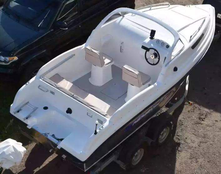 Комбинированный катер Neman-550 с каютой в Чебоксарах