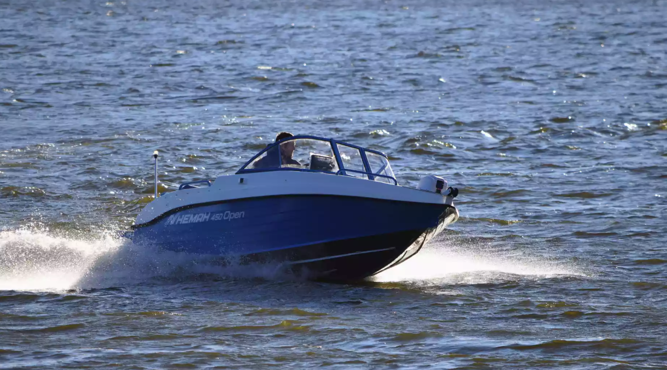 Комбинированный катер Neman-450 Open в Чебоксарах