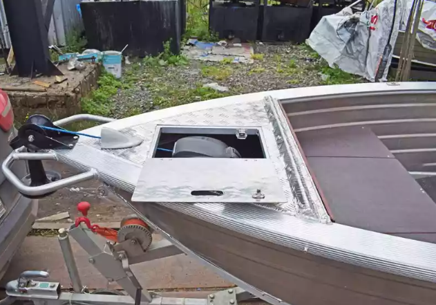 Алюминиевый катер Wyatboat-390 C в Чебоксарах