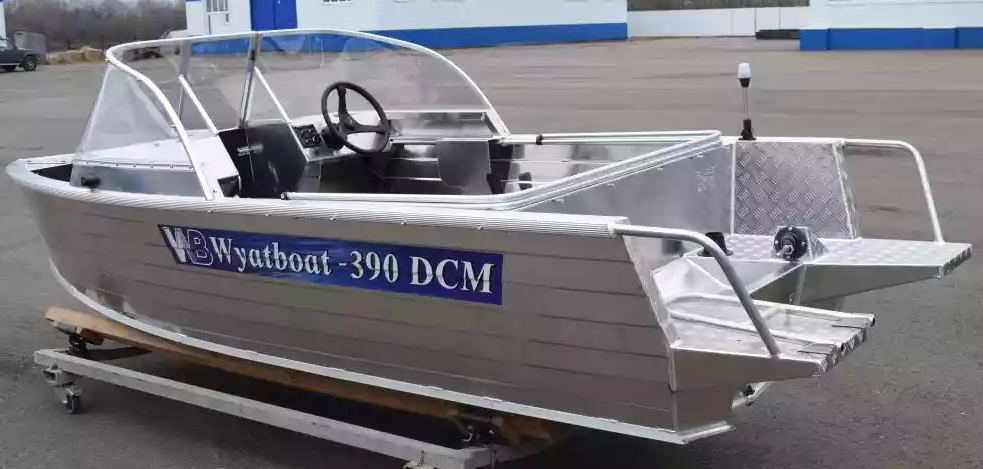 Алюминиевая лодка Wyatboat-390 DCM Увеличенный борт в Чебоксарах