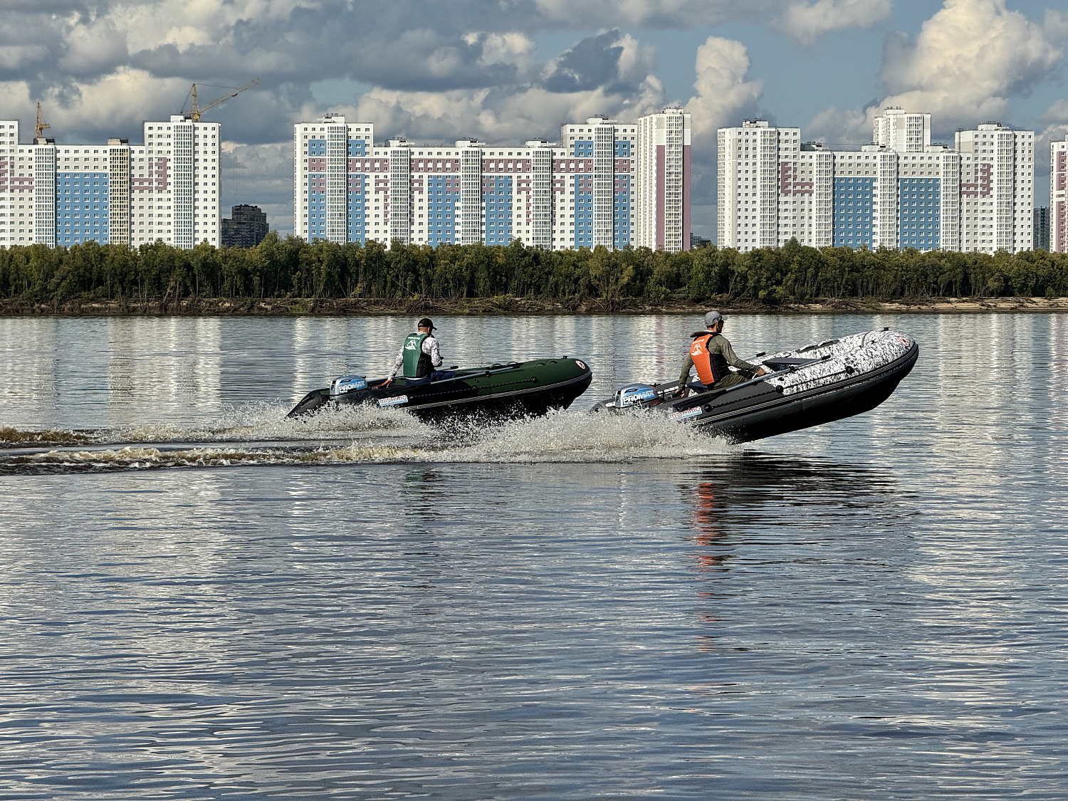 Лодка MISHIMO BIG FLOOR 440 в Чебоксарах