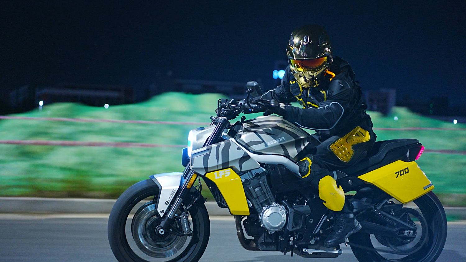 Мотоцикл Benda LFS 700 в Чебоксарах